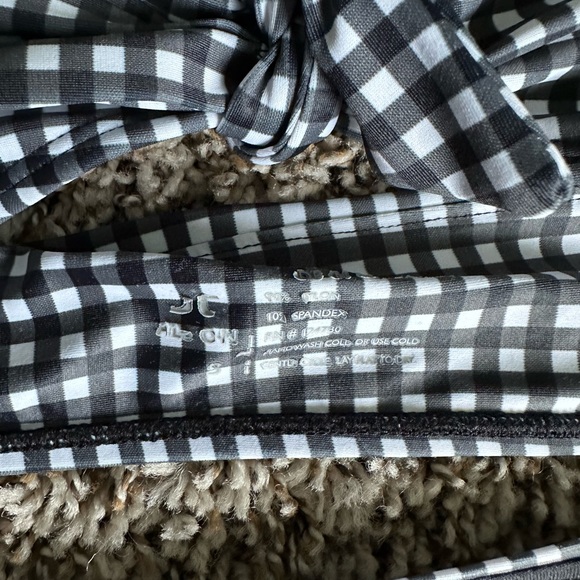 ALBION FIT BLACK CHECK/ GINGHAM TOP KNOT TOP & HIGH WAISTED BOTTOMS - Picture 10 of 15